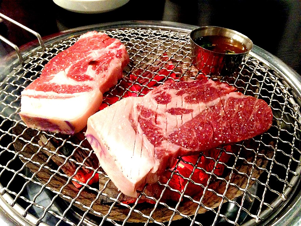 Heuk-dwaeji-gui